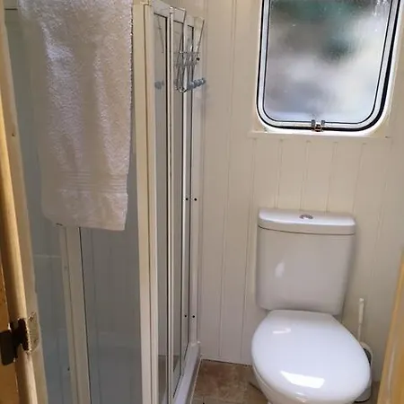 Dernacally Cabin *